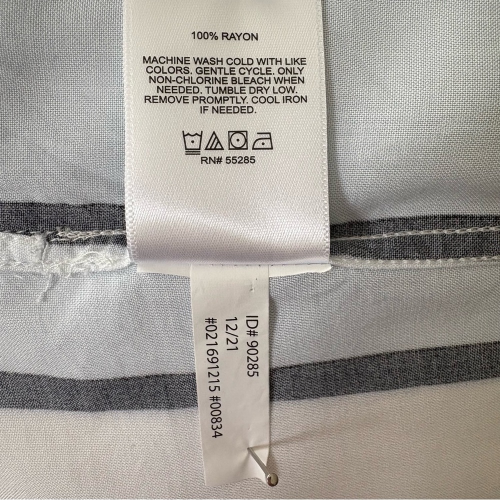 Express Striped Button Up Shirt - Picture 5 of 8